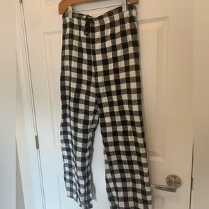 Gingham pyjama pants!